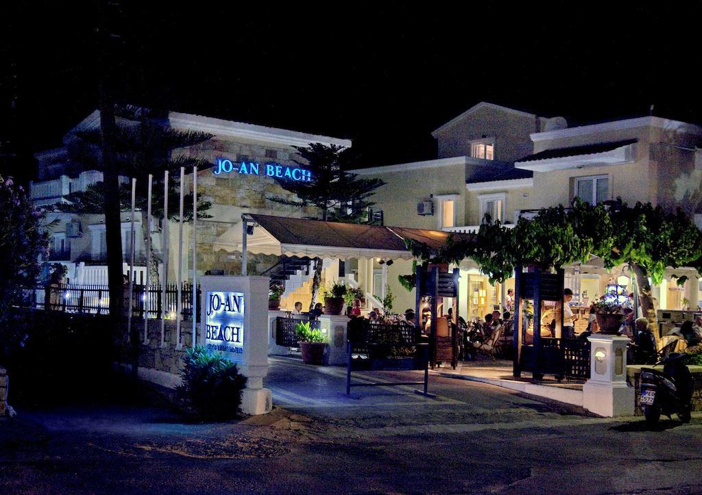 Jo An Beach Hotel Adelianos Kampos Ngoại thất bức ảnh