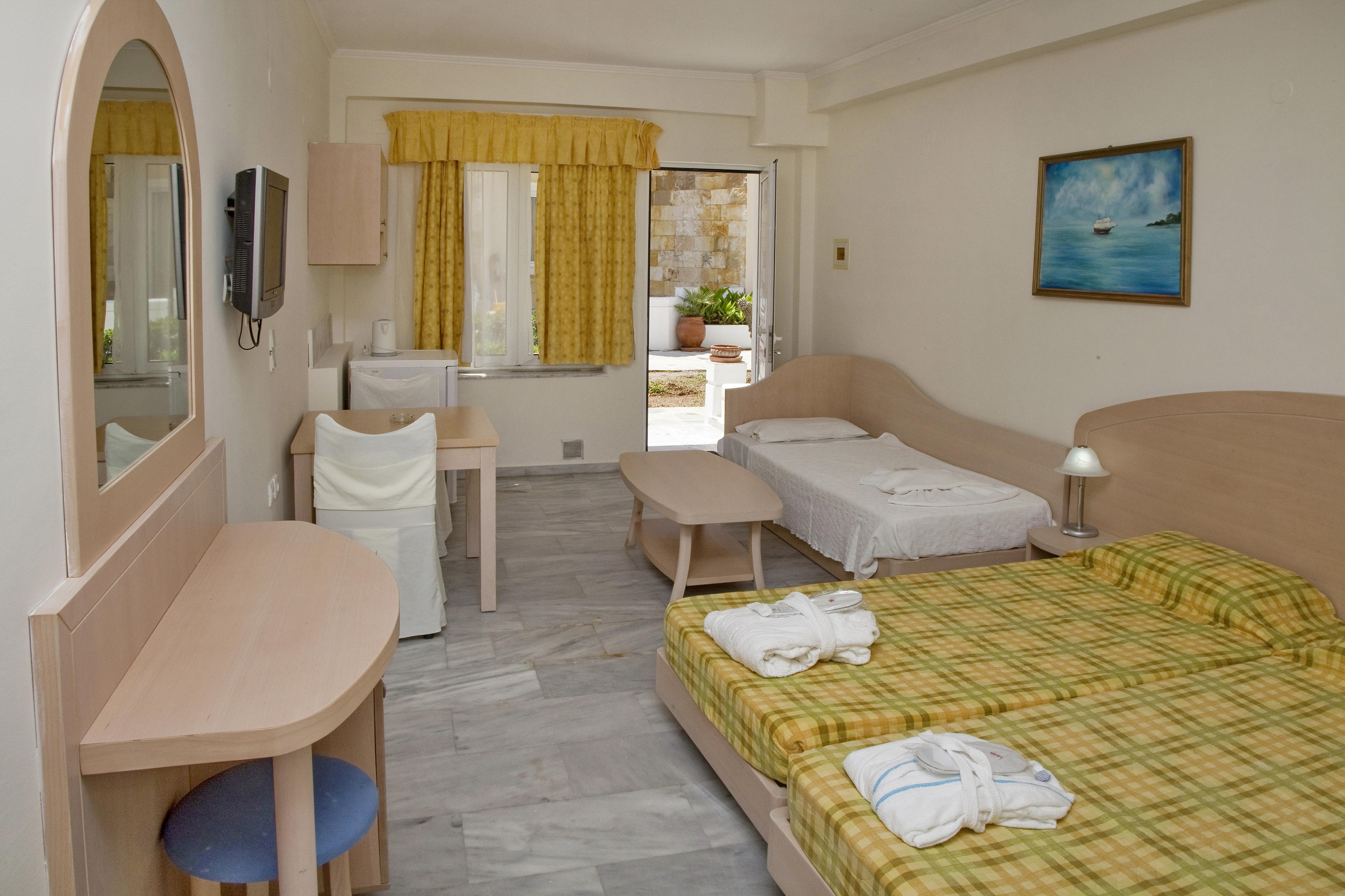 Jo An Beach Hotel Adelianos Kampos Ngoại thất bức ảnh