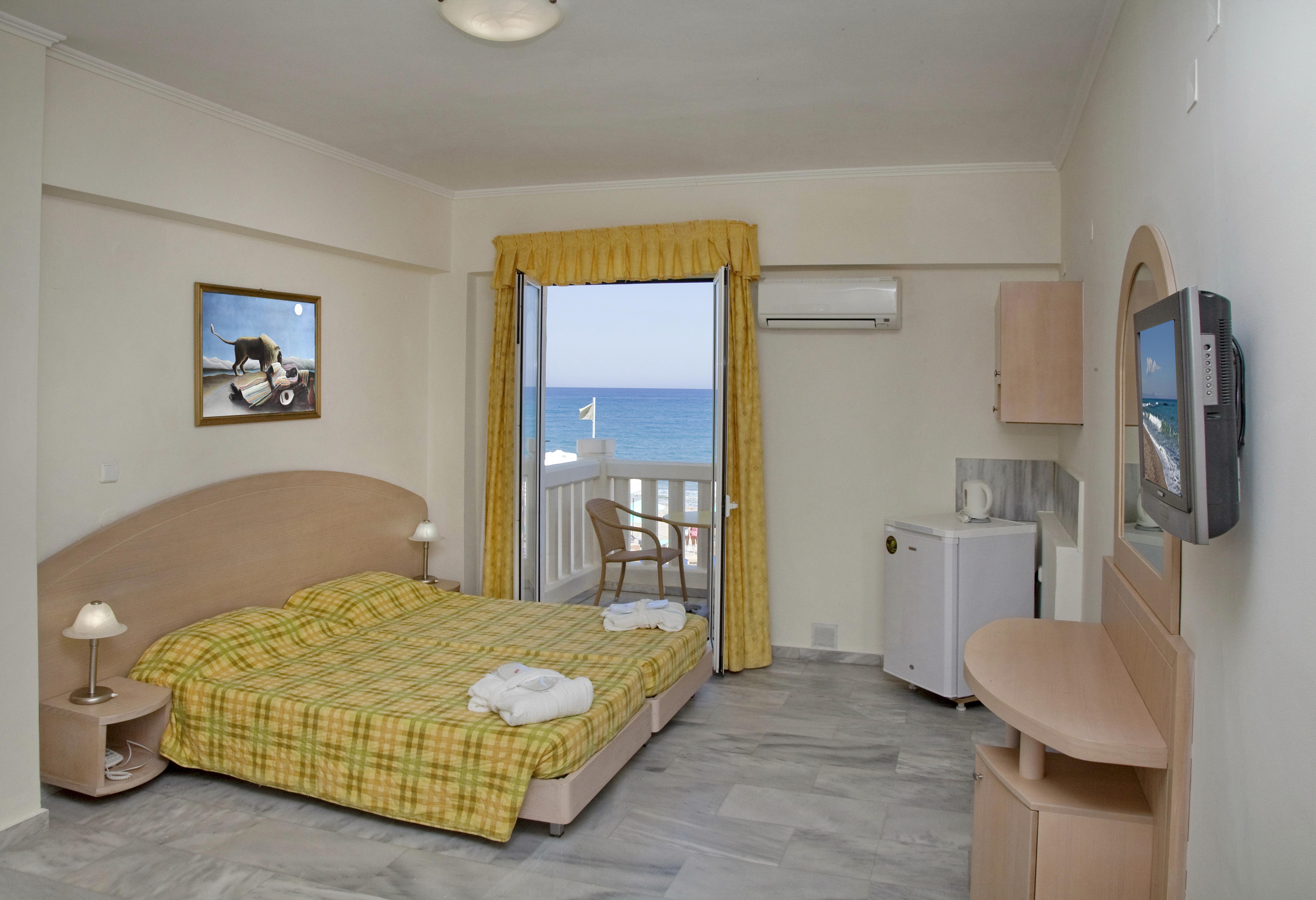 Jo An Beach Hotel Adelianos Kampos Ngoại thất bức ảnh